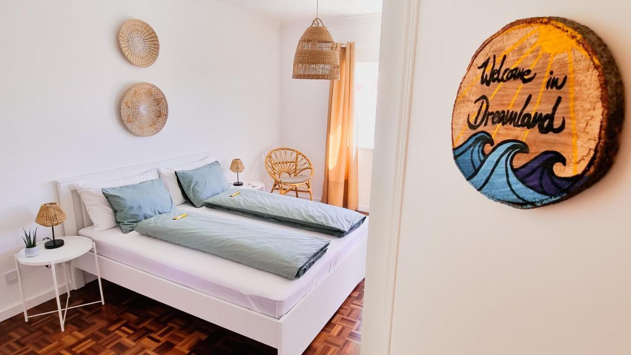 Tika Surf Camp Ericeira Hotel Carvoeira Esterno foto